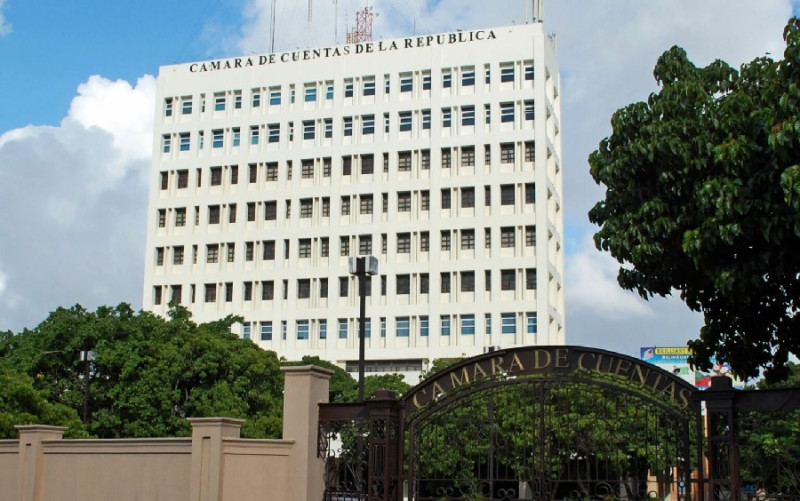 Cámara de Cuentas publica auditorías de gestión de Danilo en Hacienda, Inaipi e Industria y Comercio