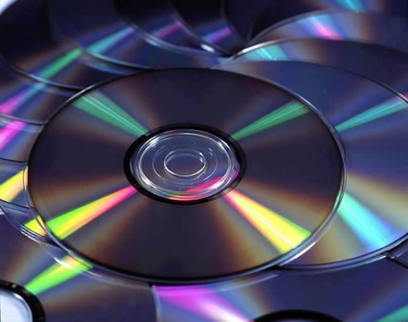 Los formatos de la música dominicana antes de que llegara el mundo digital, el streaming y la IA