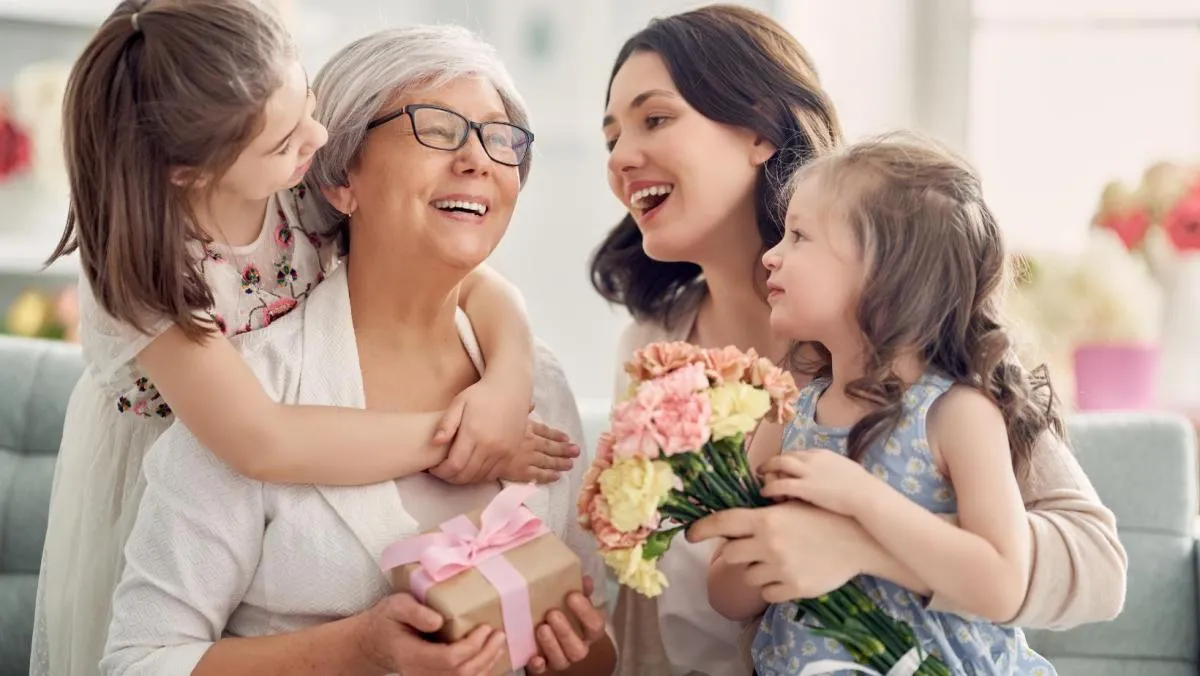 Emisora Sureña Fm realizará Programación especial este Domingo 25 de Mayo, Día de Las Madres: