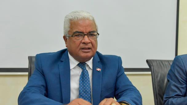 DESMANTELAN más de 300 mafias en Bienes Nacionales y el CEA, revela Rafael Burgos Gómez