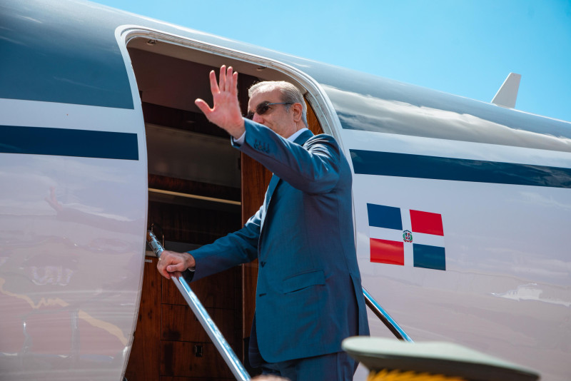 Abinader se reunirá con Macron y Lula en misión oficial por Europa y Brasil