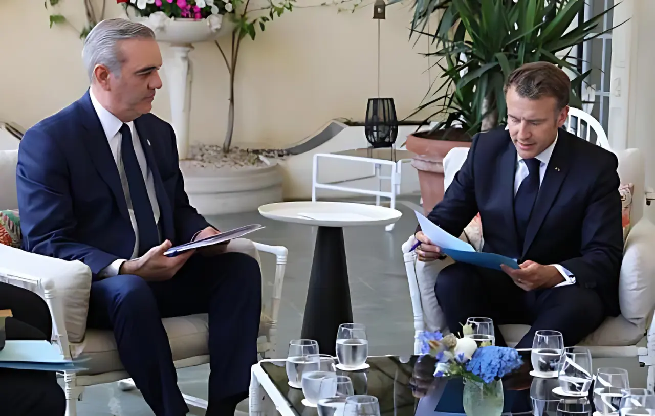 Macron propone financiar tren metropolitano y plan de transporte