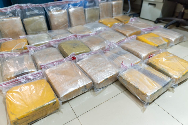 En Peravia: Interceptan camión de vegetales con 243 libras de presumible marihuana
