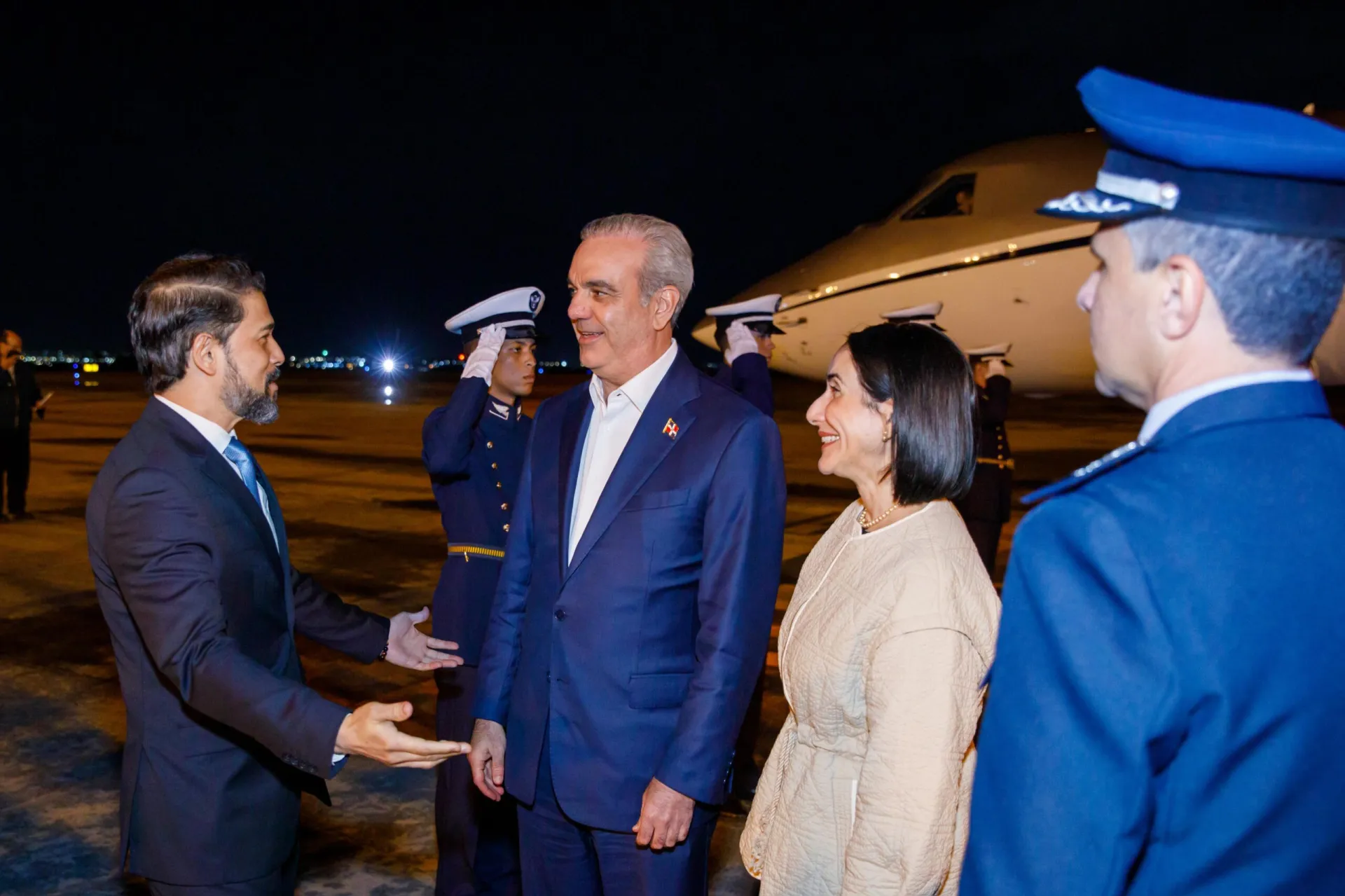 Abinader llegó esta noche a Brasil en la última parte de su viaje
