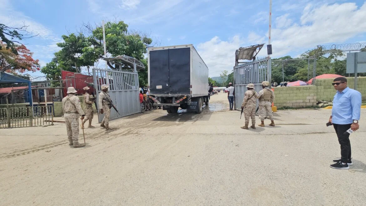 ´´La Frontera por Elías Piña está tranquila´´: Autoridades desmienten estampida de haitianos por bandas en Haití: