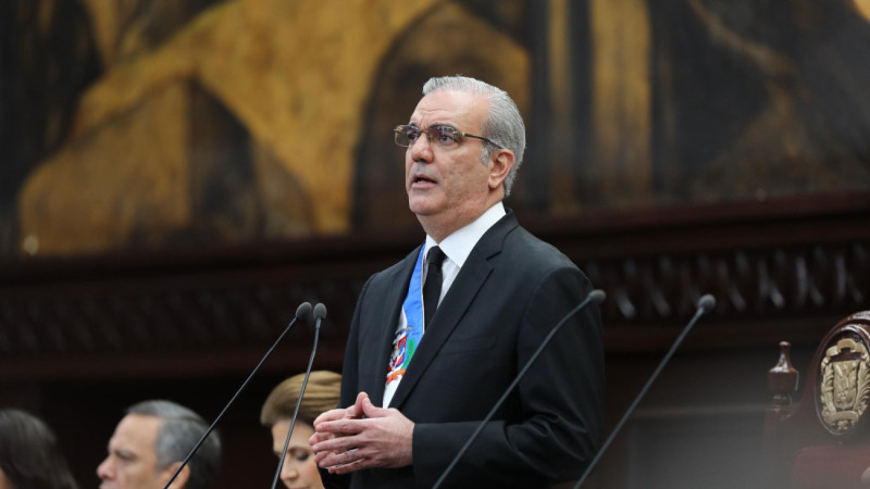 Abinader convoca a legislatura extraordinaria para avanzar en proyectos como el Código Penal