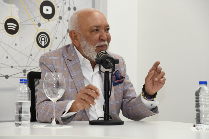 Jochy Santos: “Mi carácter es así, no vivo peleando, ahora están que en las cabinas se dicen de todo”