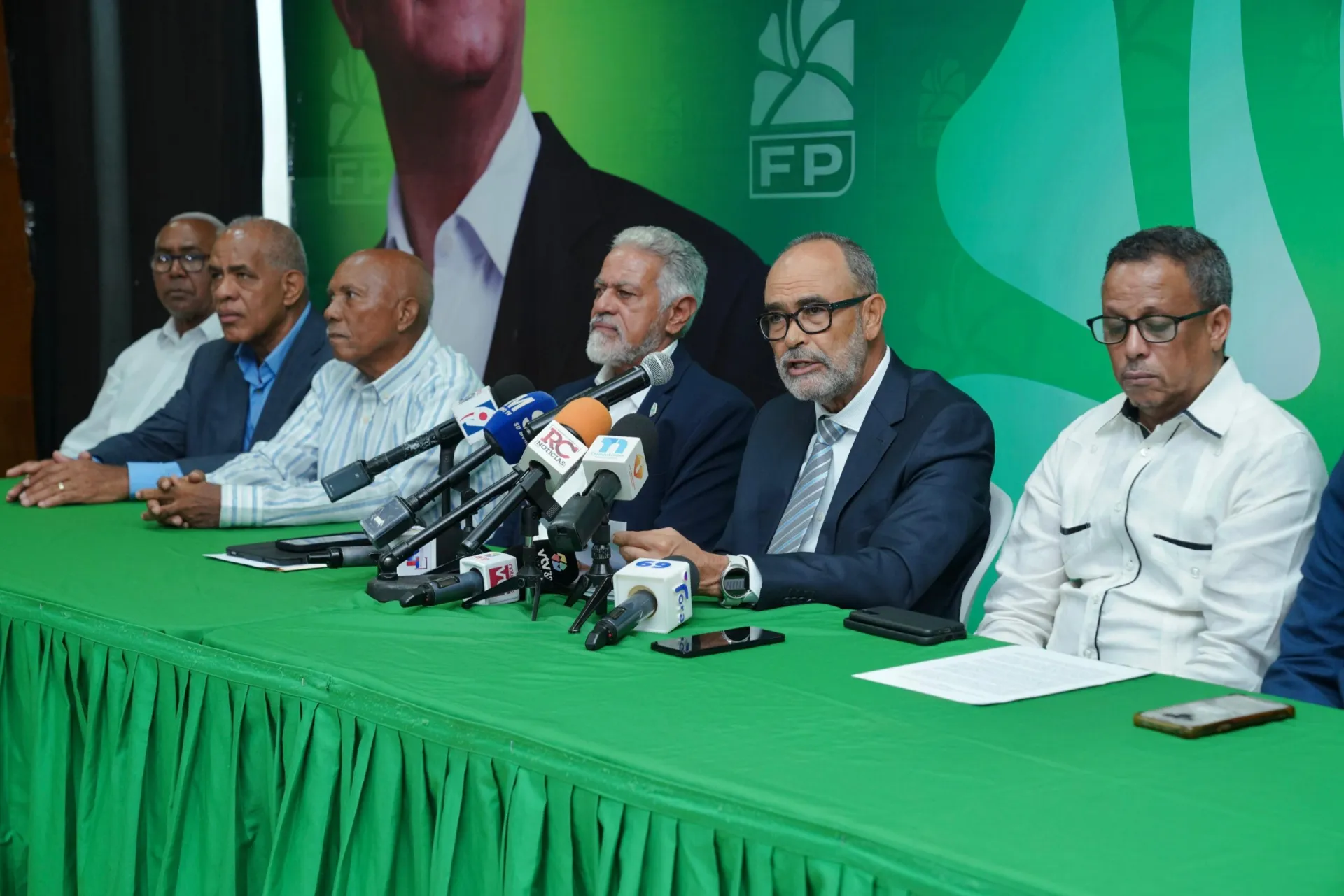 FP acusa al Gobierno de inundar el mercado con importaciones ilegales de arroz