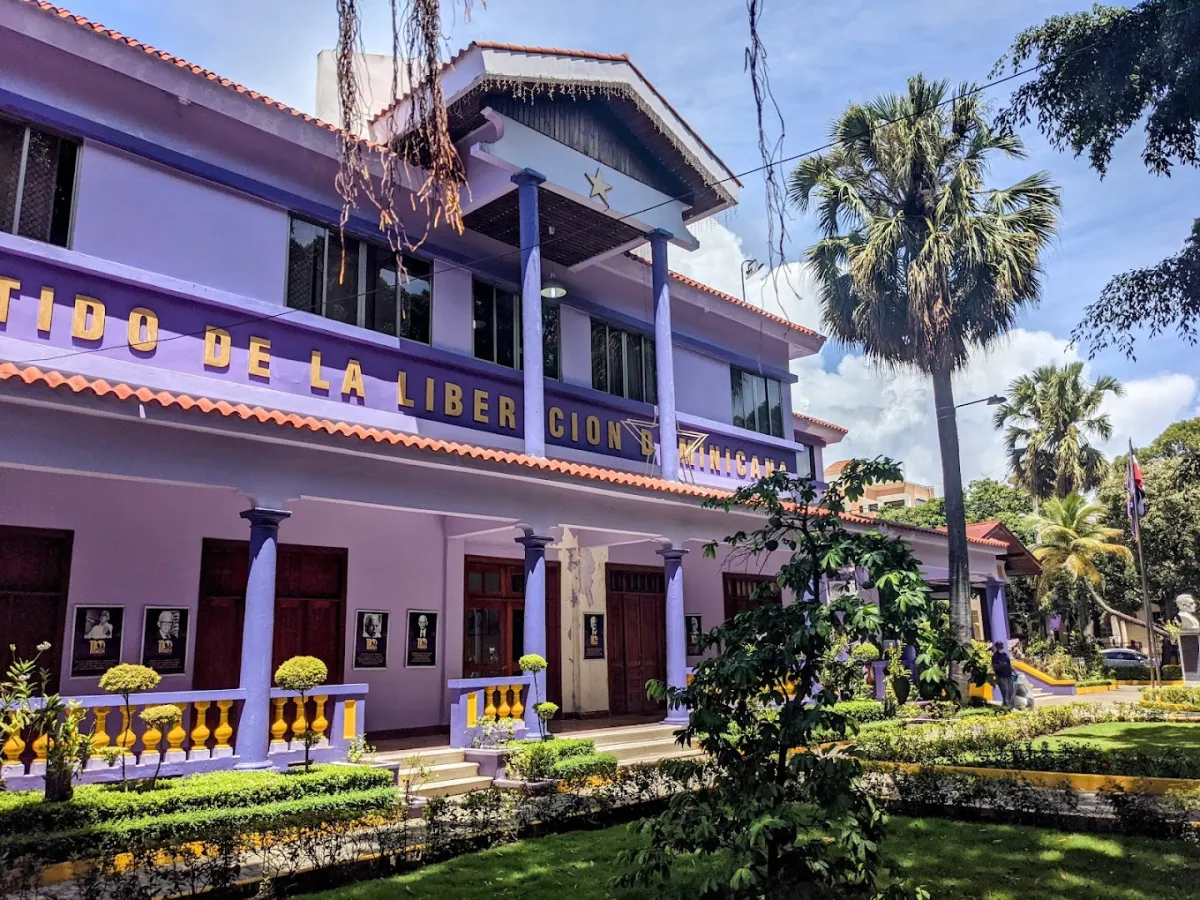 PLD dice unos 300 mil niños quedarán fuera de las aulas