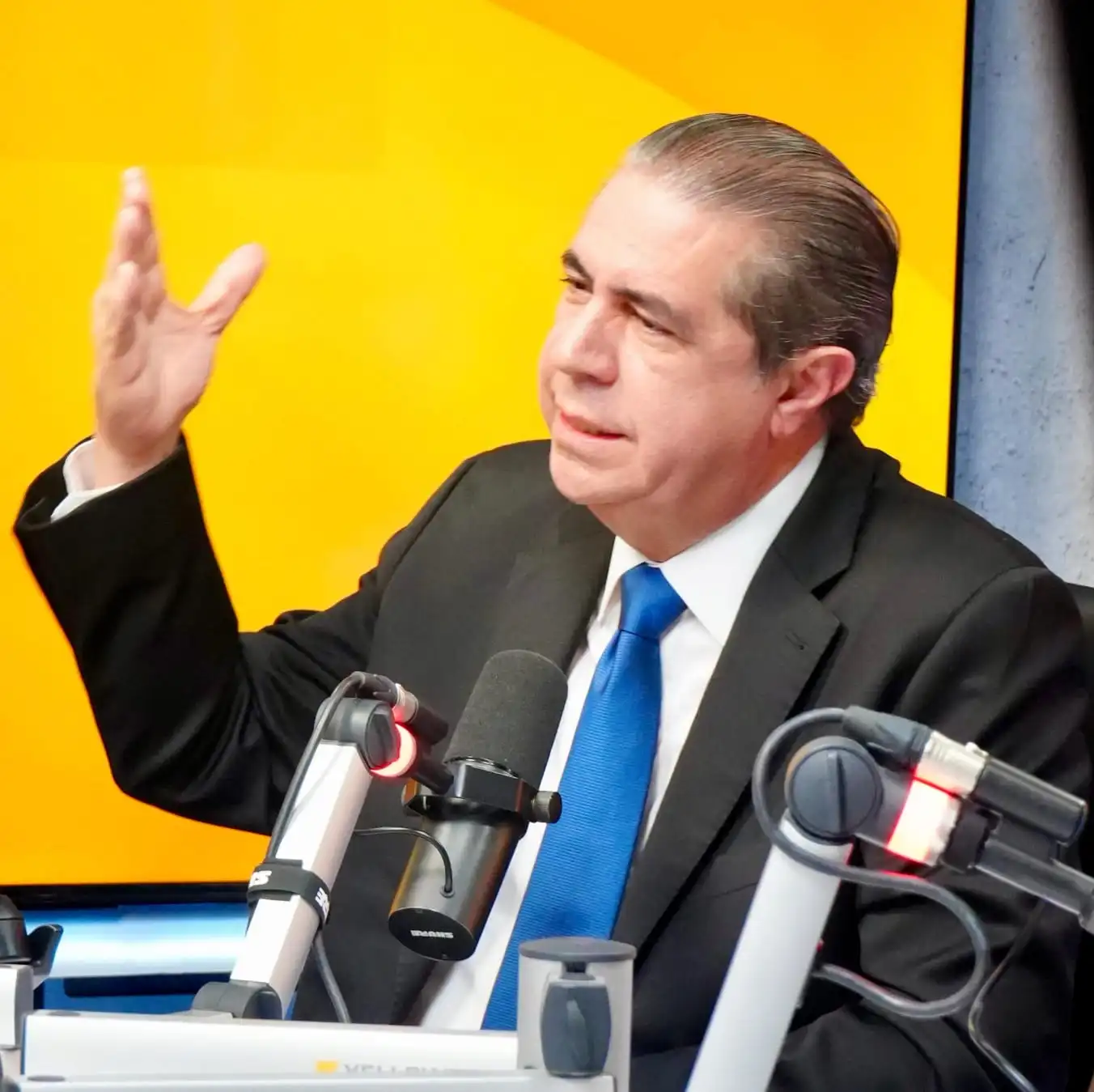 Para Francisco Javier es excusa de Abinader, atribuir a asuntos legales no culminar 11 mil aulas iniciadas por Danilo Medina