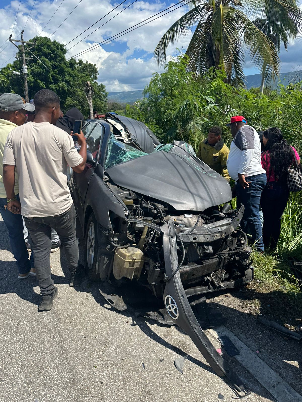 Una persona fallecida y dos heridas durante accidente de tránsito en carretera San Juan-Las Matas