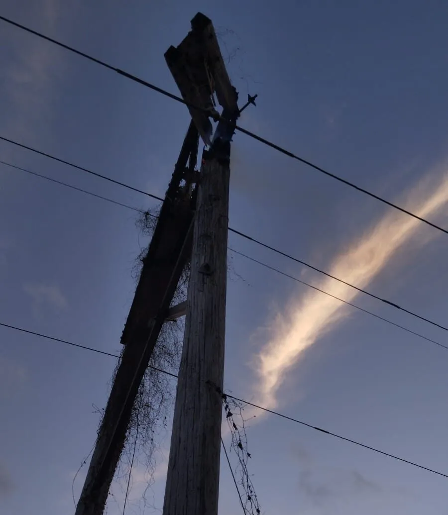 Edesur califica de atentado incendio a estructura eléctrica en Barahona