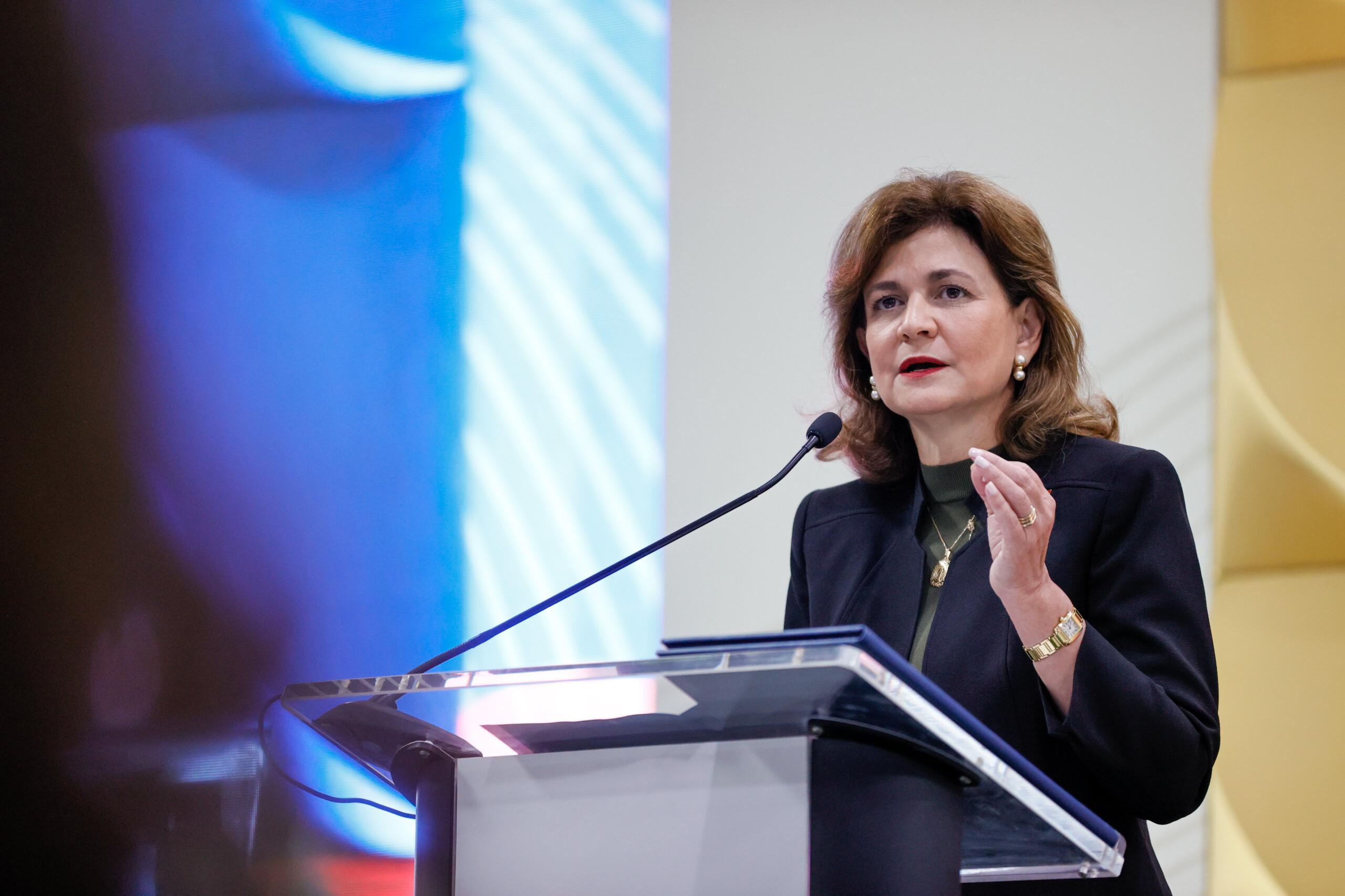 Vicepresidenta asegura que en 20 días llegarán todos los uniformes escolares
