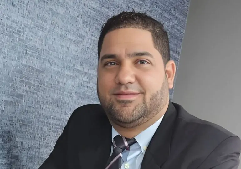 Abinader designa por decreto a Luis Valdez y Robinson Durán