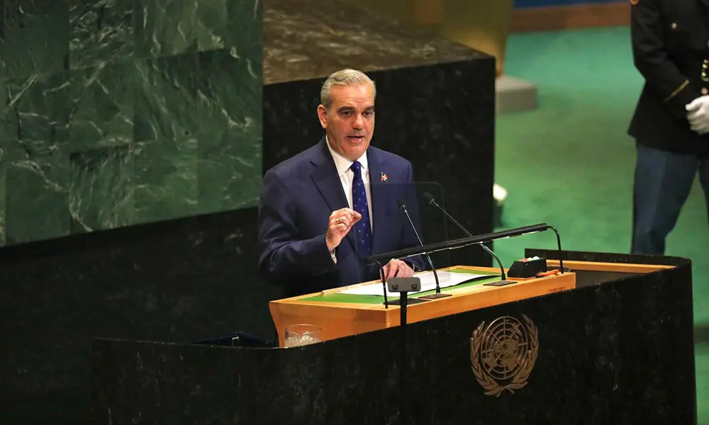Abinader se planta en la ONU y llama a actuar ya con Haití