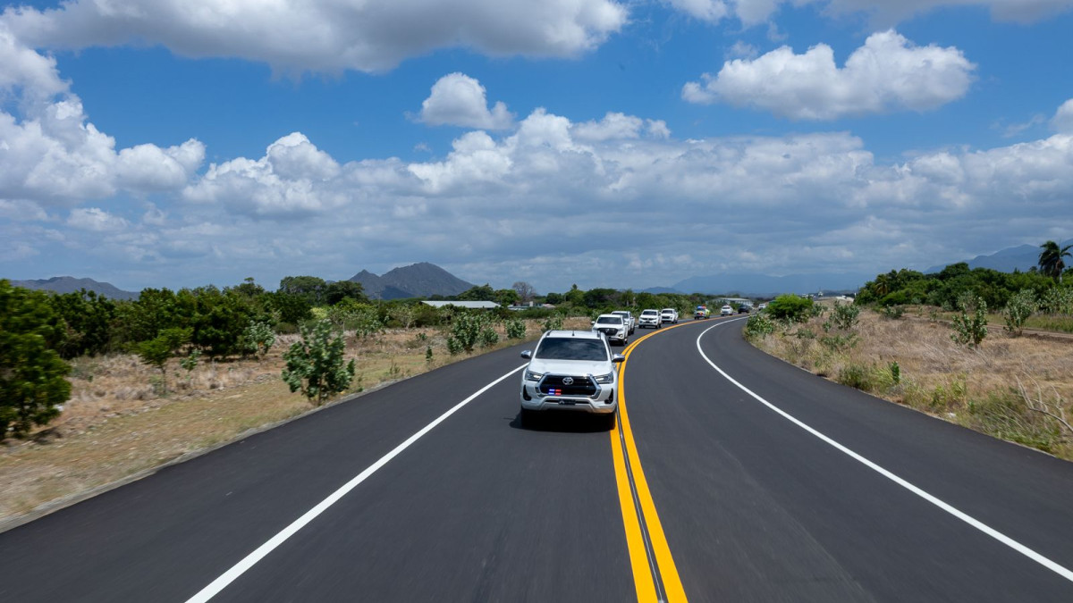 Circunvalación de Baní ha logrado acortar el tiempo para los viajeros que van al sur o regresan de esa región en vehículos Pesados o livianos.