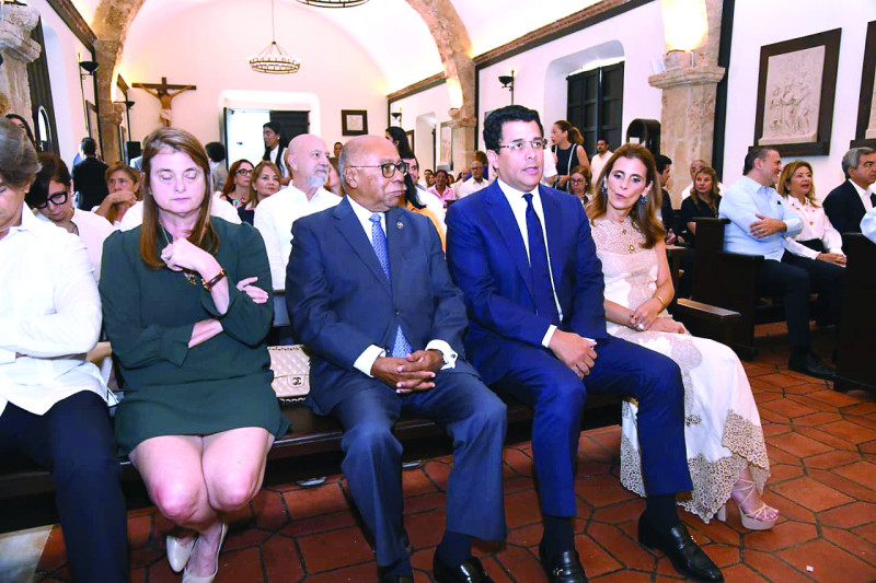 Ministro de Turismo entrega remozada iglesia San Miguel en la Ciudad Colonial