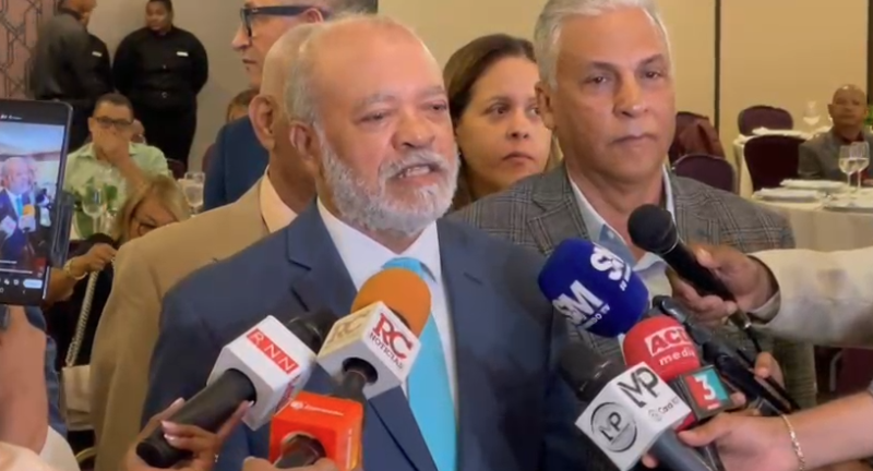 Comerciantes denuncian apagones, el dólar y aumento de productos ponen en riesgo sus negocios