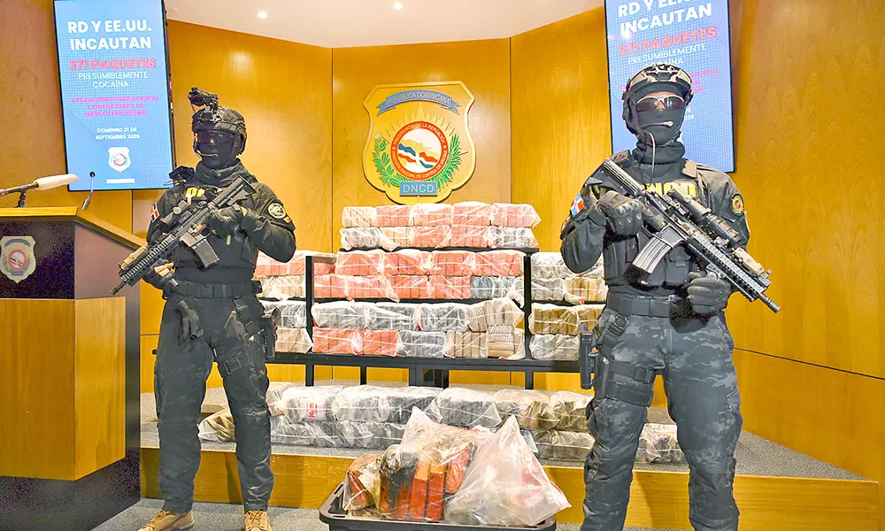 EE.UU. destruye lancha iba a RD con presunta cocaína