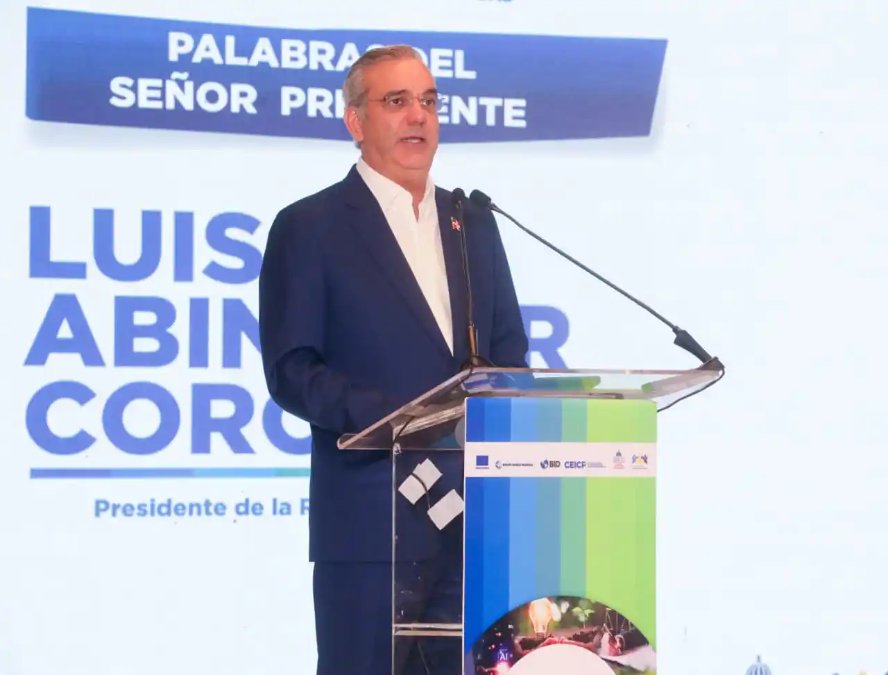 Abinader considera nueva ley de Contrataciones Públicas promueve el desarrollo sostenible