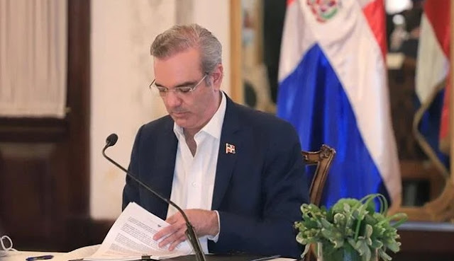 Decreto: Conozcan los ascensos y retiros de la Armada RD