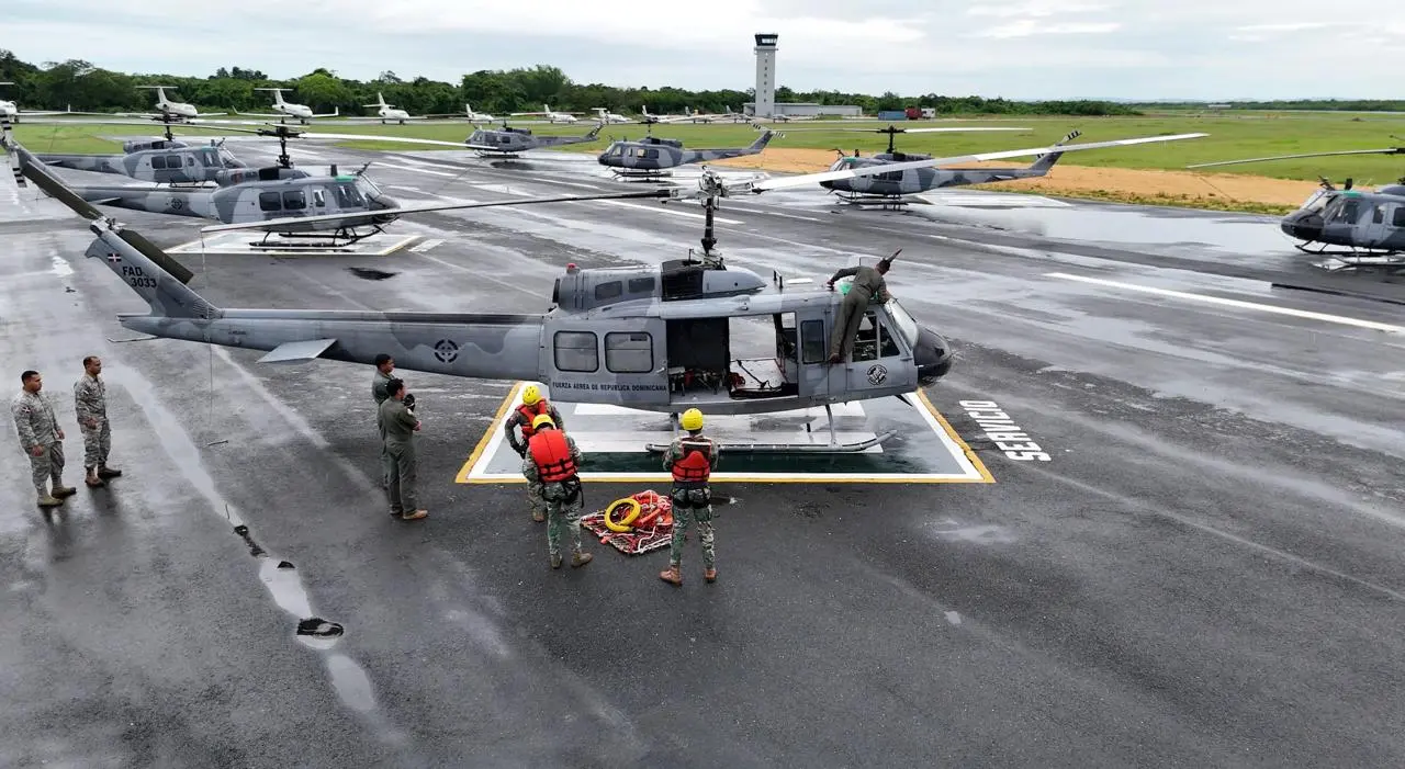 Acuartelan personal militar para ser desplegados en operaciones de rescate ante efectos de la tormenta Melissa