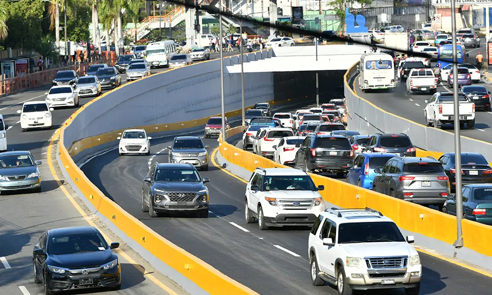 Gobierno inaugura paso a desnivel 27 de Febrero–Isabel Aguiar para agilizar tránsito entre SD Oeste y el Distrito Nacional