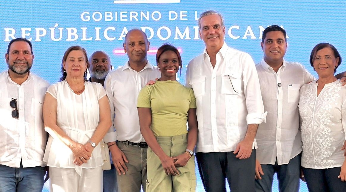Presidente Abinader destina RD$2,000 millones para construcción de 25 polideportivos a nivel nacional