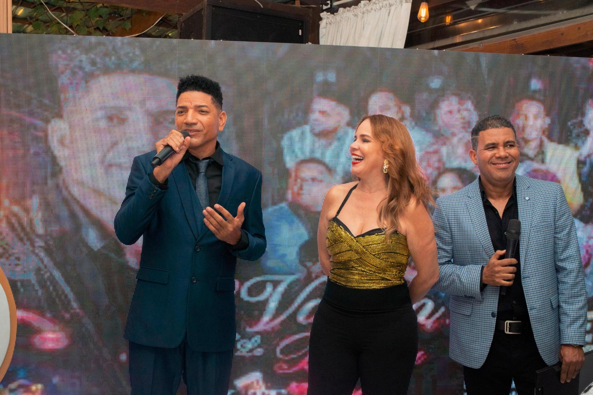 El Varón de la Bachata lanza su nuevo álbum “Yo te Amo” en apoyo a la nueva generación del género