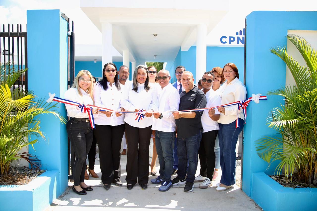 Servicio Regional de Salud El Valle entregó a la comunidad de Oregano Chiquito, en la provincia Azua, moderno Centro de Primer Nivel de Atención (CPN)