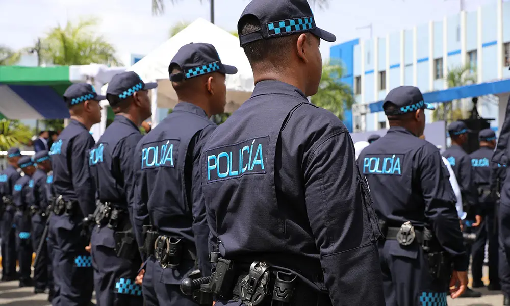 Iglesias rechazan sentencia TC sobre homosexualidad policías y militares