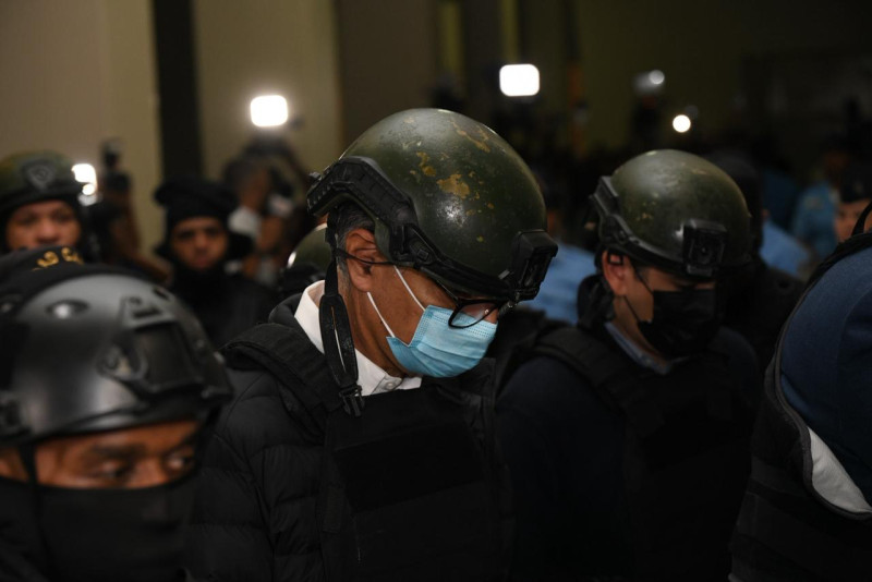 Tribunal impone prisión preventiva en contra de Santiago Hazim y otros implicados