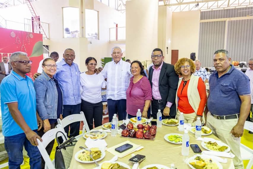 Dirección de ayuda social y alimentación comunitaria (Dasac) lleva la Brisita Navideña a Elias Piña y San Juan