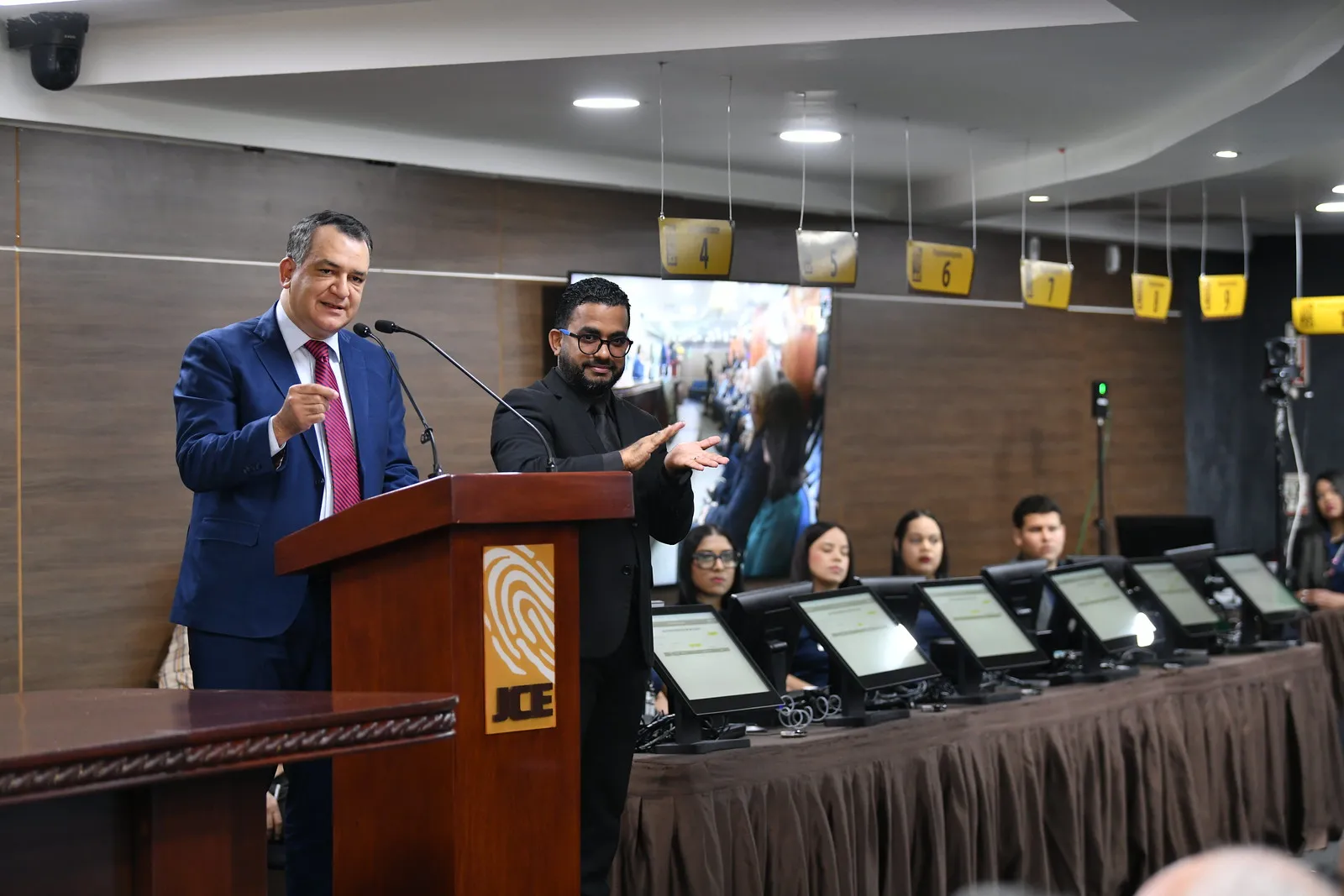 Junta Central Electoral inicia toma de datos biométricos para la nueva cédula