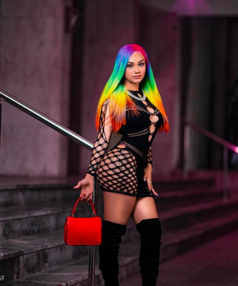 Tirotean vehículo en que se trasladaba la urbana “Masha”, un incidente en el que murió una joven