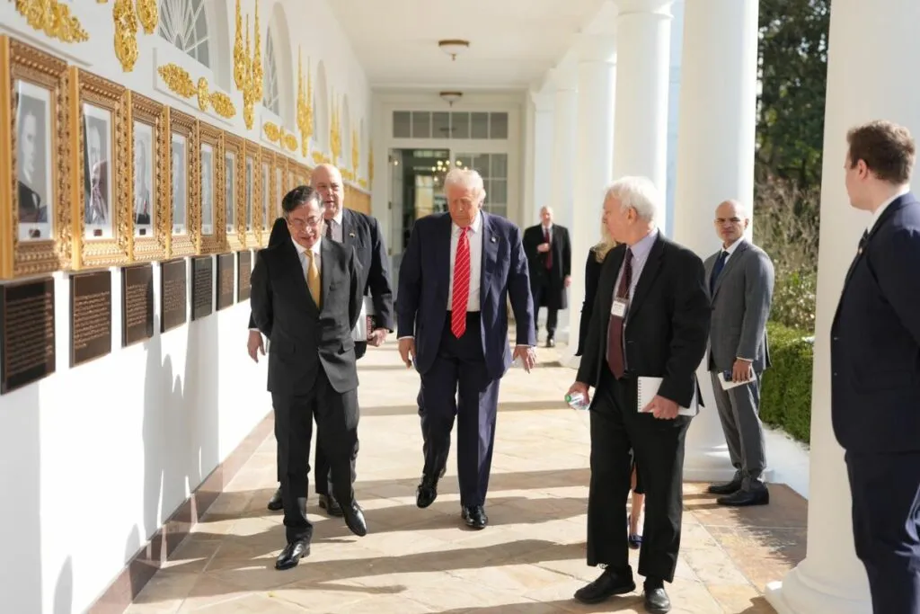 Concluye la reunión de Trump y Petro tras dos horas en la Casa Blanca