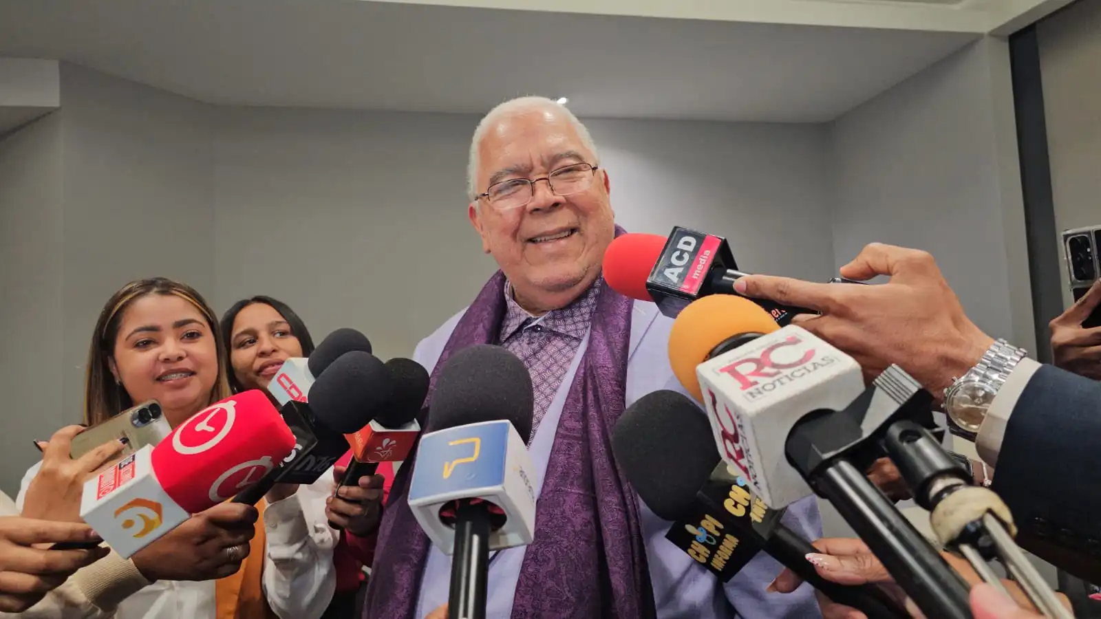 Danny Rivera apuesta a la emoción y la cercanía en su concierto Inolvidable en el Jaragua