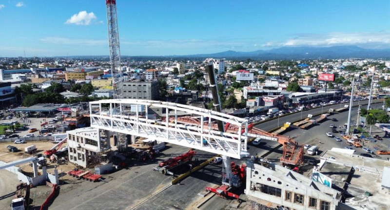 Obras Públicas quitará el puente peatonal del kilómetro 9; anuncian desvíos
