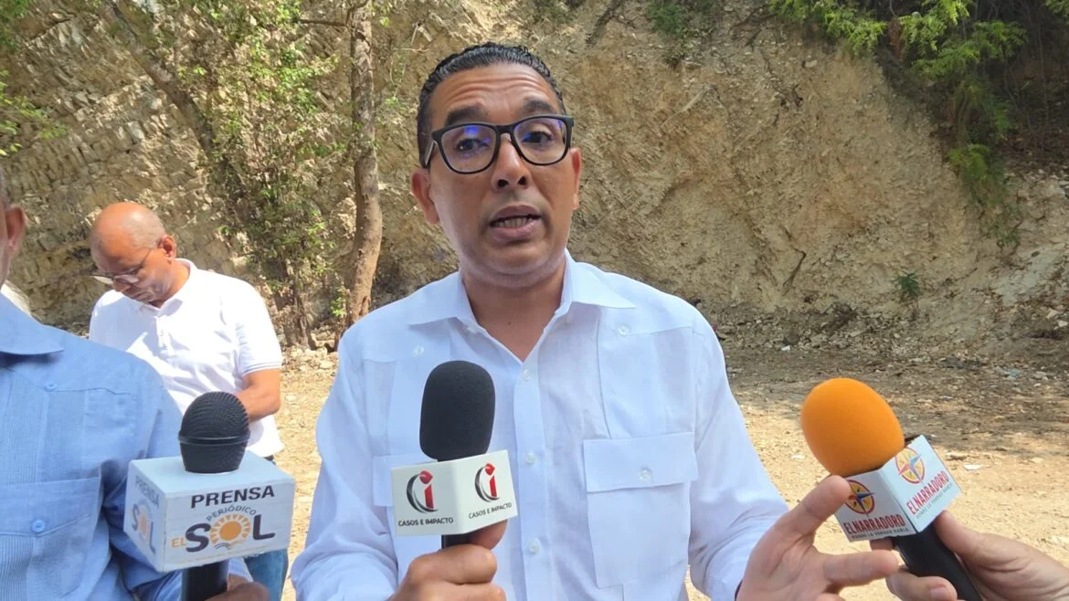 Senador Guillermo Lama niega plan contra legisladores del sur y reafirma unidad para impulsar desarrollo regional