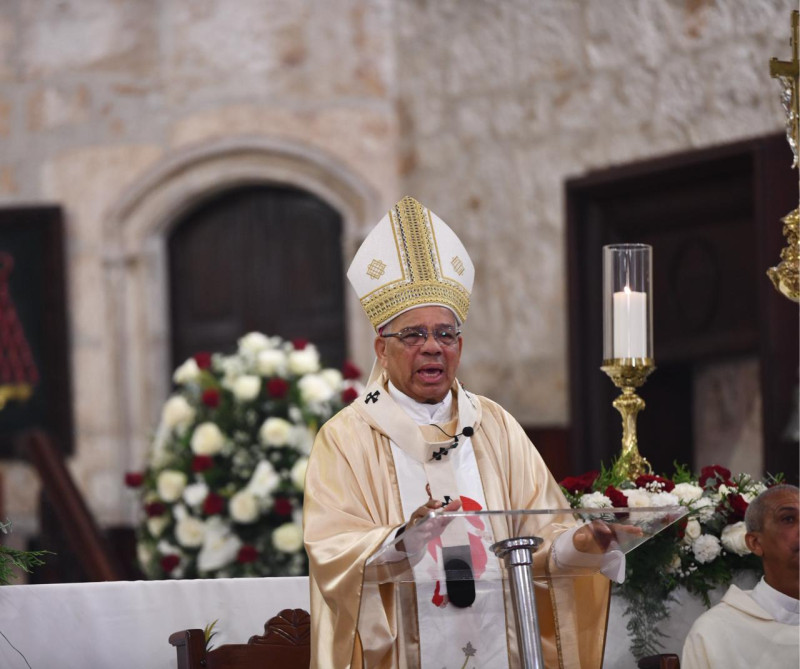“No nos acostumbremos a la muerte, ni a la guerra”, pide monseñor Ozoria el Domingo de Resurrección