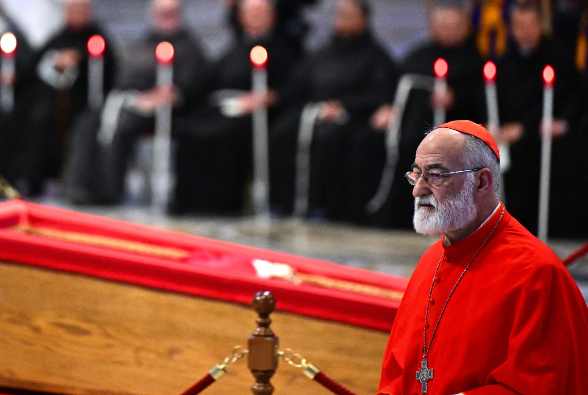 El arzobispo de Rabat afirma que las declaraciones de Trump contra el papa son «de locura»