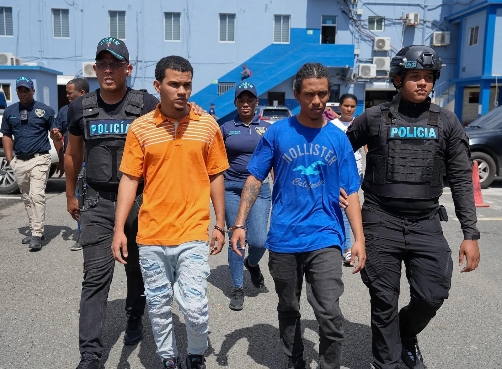 Se entregan “Tabaquito” y “El Montro”, señalados en la muerte de un mayor de la PN