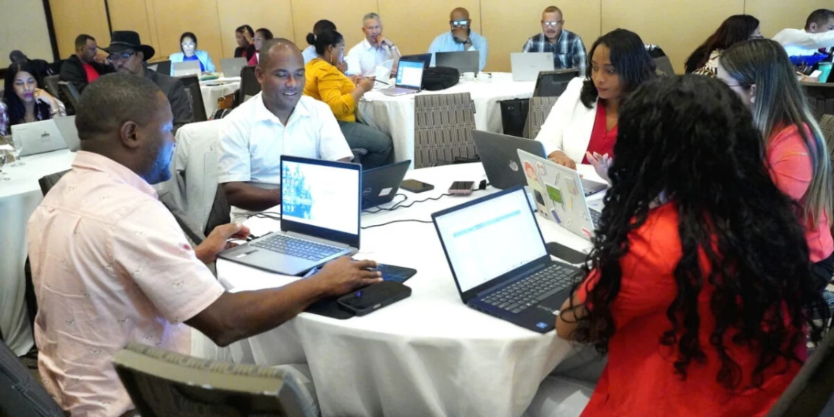 Volverán a evaluar maestros el próximo viernes tras dificultades del proceso