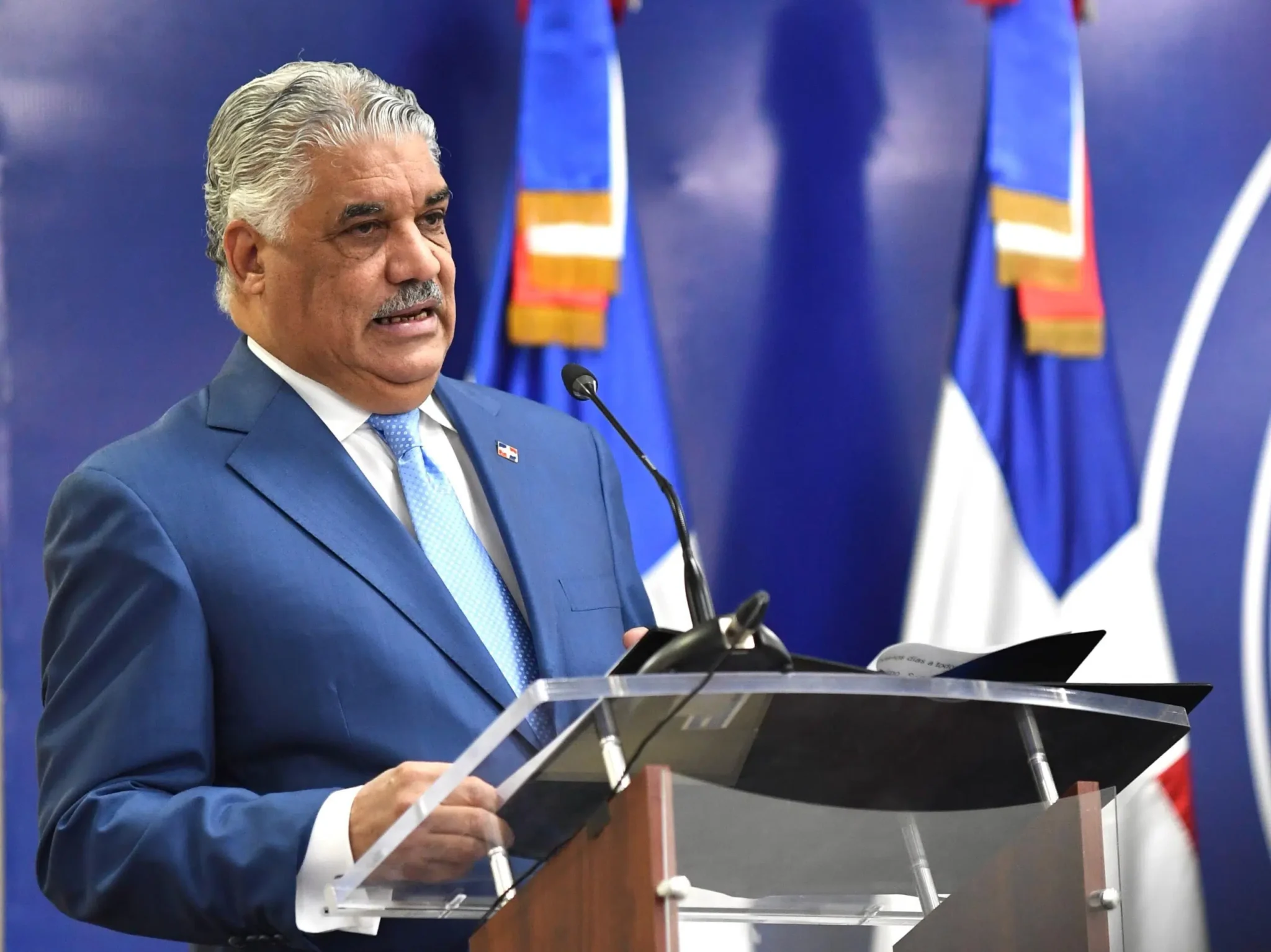 Miguel Vargas acusa al Gobierno de improvisación ante crisis internacional 