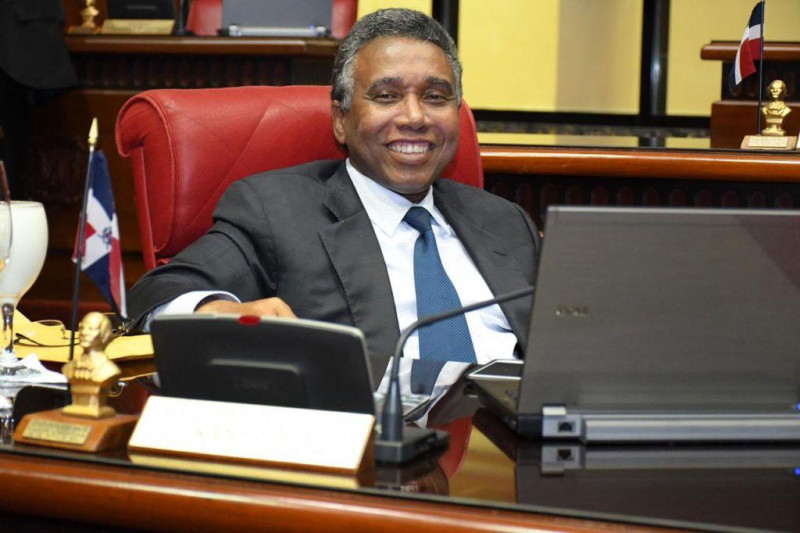 Félix Bautista agradece a Abinader por decisión de detener actividad minera en San Juan