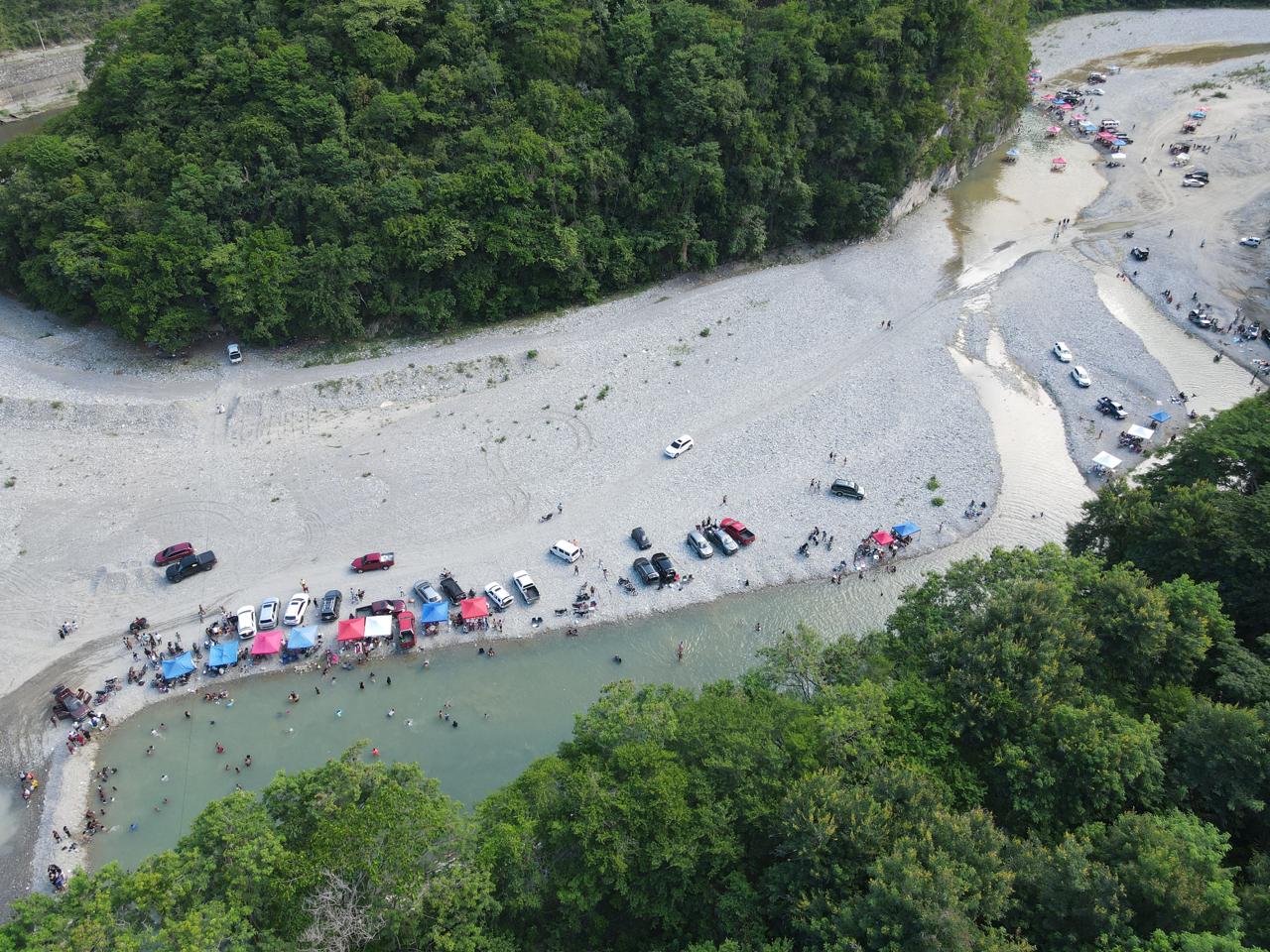 Prohíben uso de balnearios del río Nizao por regulación de compuertas en Contra Embalse Las Barias