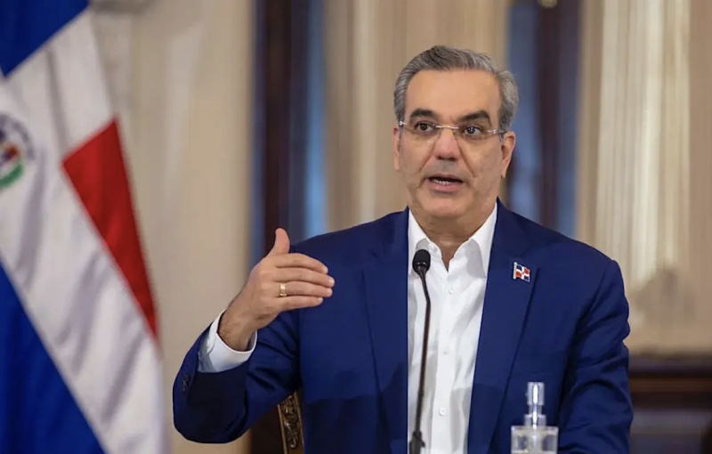 Abinader felicita a Colombia por desarrollar proceso electoral “de manera pacífica”
