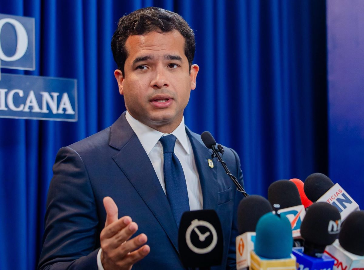 Omar propone eliminar anticipos a pequeñas empresas y flexibilizar pagos para medianas