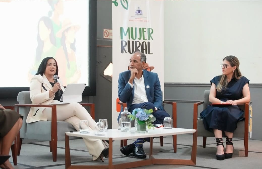Viceministra Anibelca Mena aboga por la autonomía económica de la mujer rural en foro internacional de las Américas