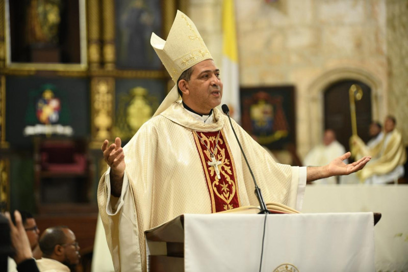 Obispo coadjutor urge a aprobar el Código Penal sin titubeos